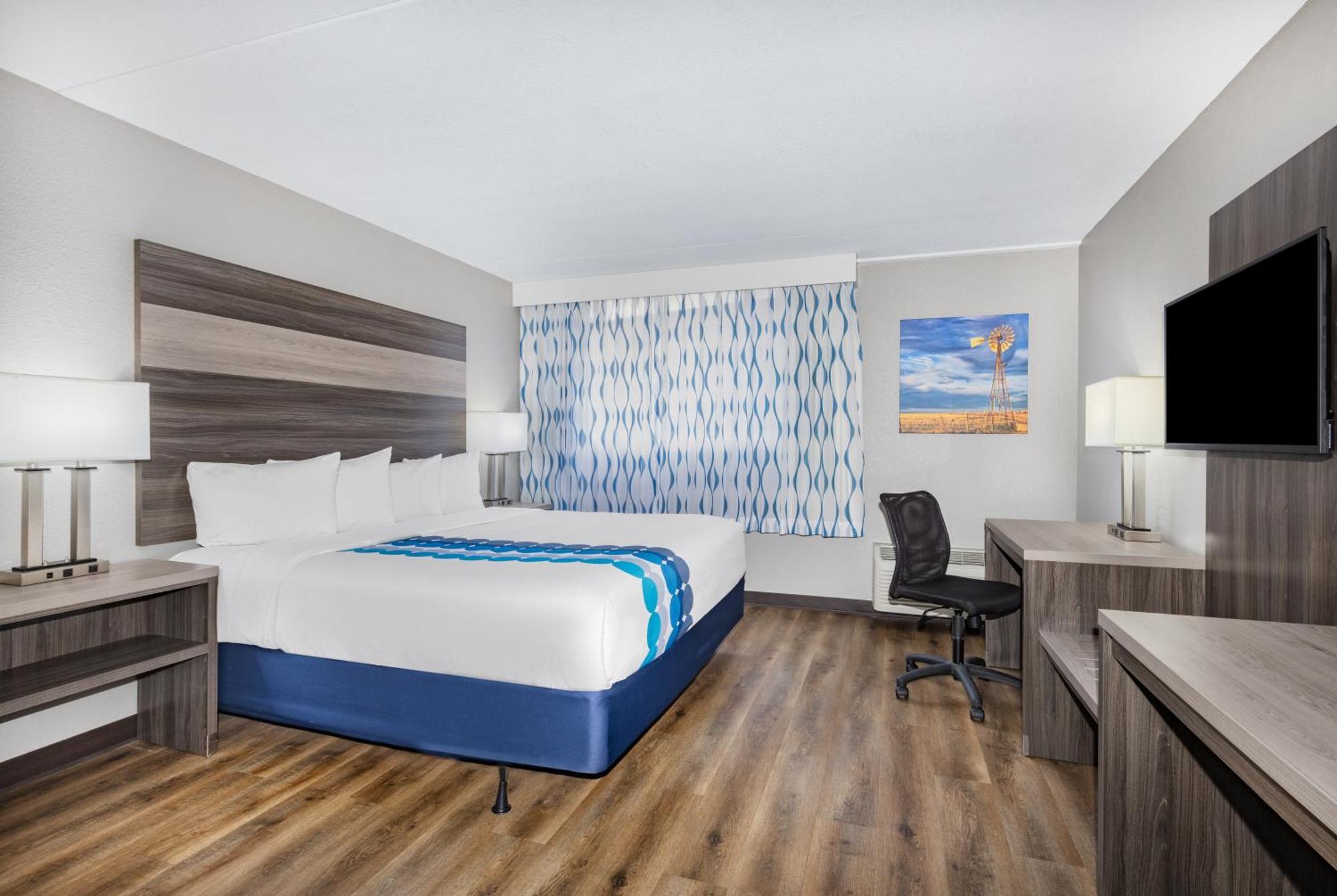 Hotel Wingate By Wyndham Wichita Airport Exterior foto